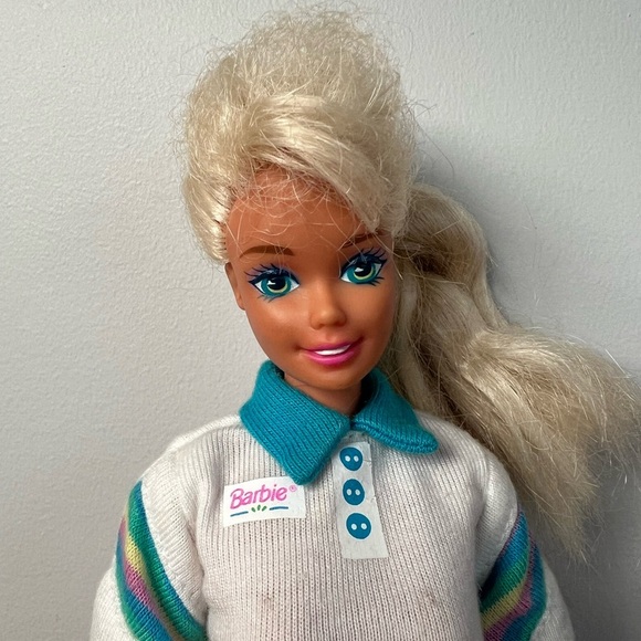 Vintage Barbie Doll with Tennis Barbie Outfit Collectible - Picture 3 of 9